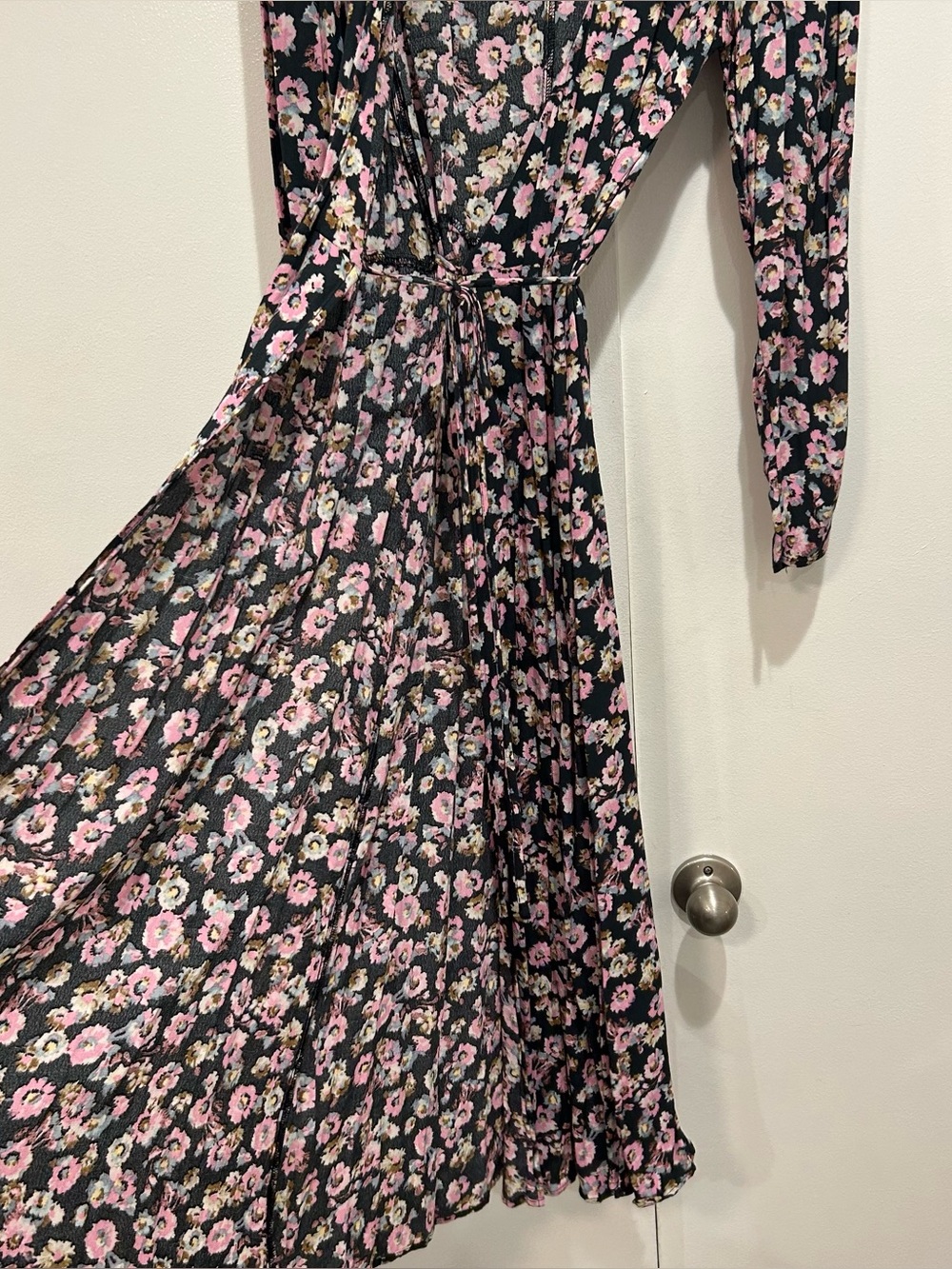 H&M floral wrap dress - Picture 4 of 5